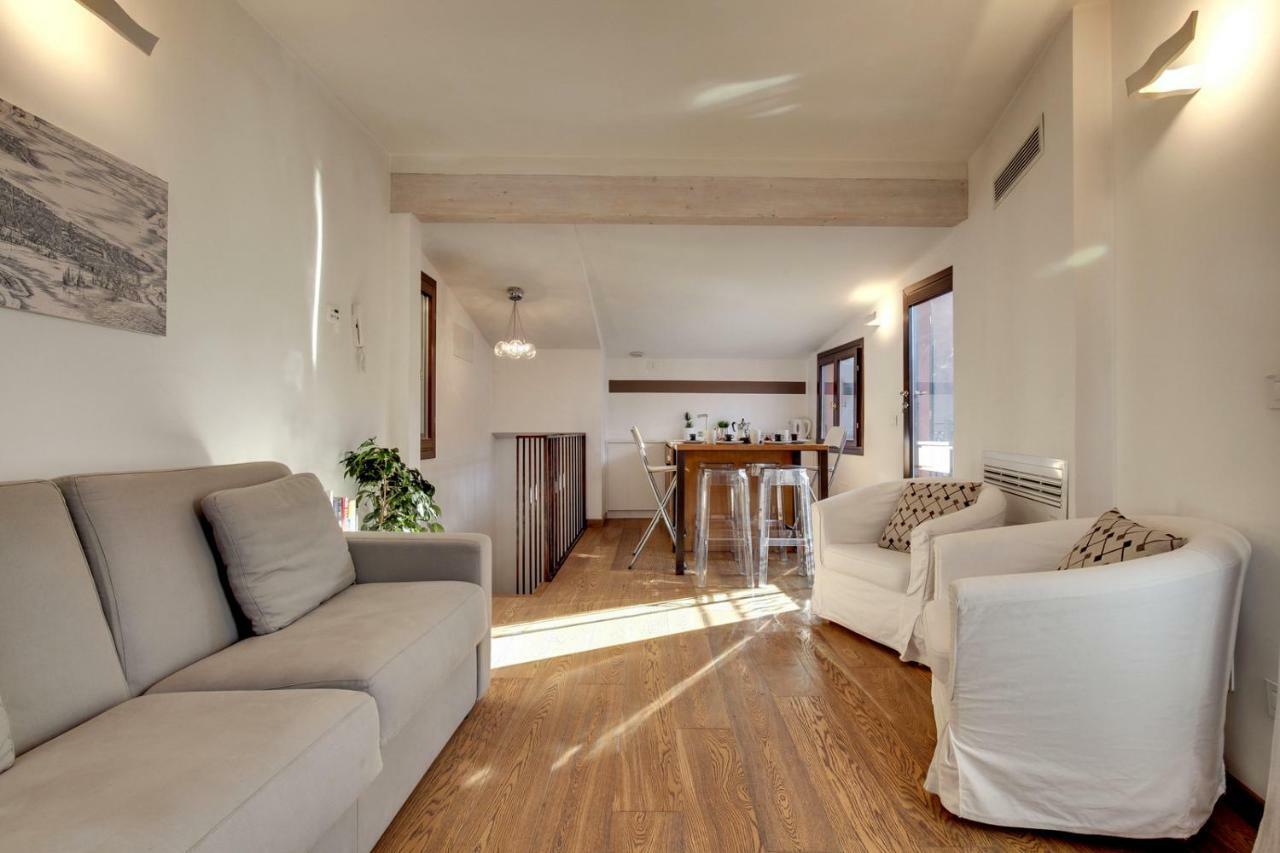 Modern With Terrace * Venedig